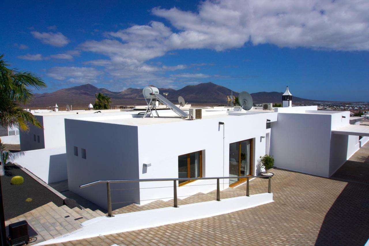 Villa El Ancla Playa Blanca  Exterior photo