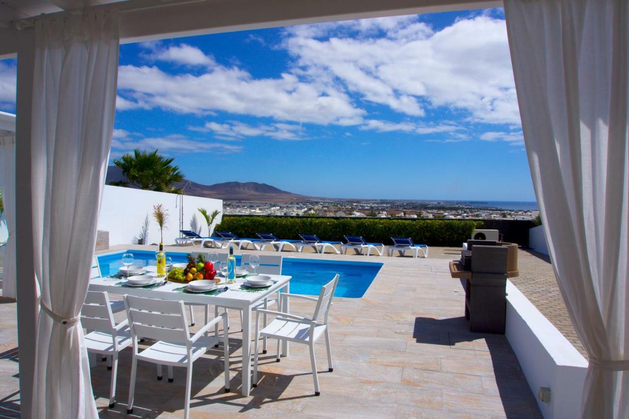 Villa El Ancla Playa Blanca  Exterior photo